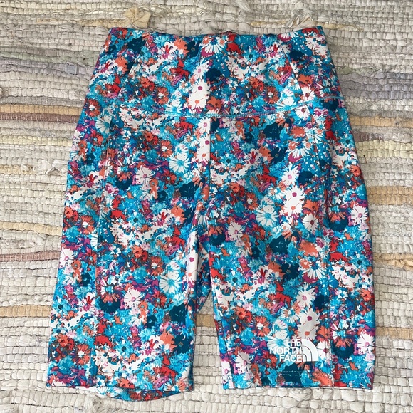 Girls The North Face Biker Short / Athletic Shorts Size Medium (10) - Picture 1 of 4